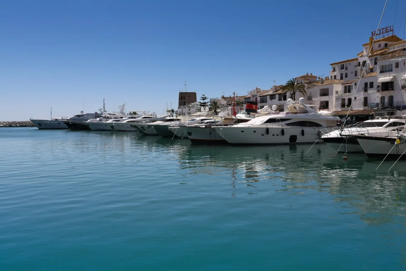 Guadalmina Golfresort 4* — ONTDEK MARBELLA EN PUERTO BANÚS