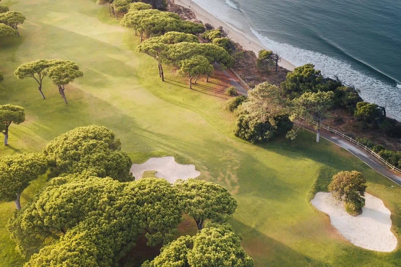 Pine Cliffs Resort 5* — DE BAAN EN DE DEVIL'S PARLOUR